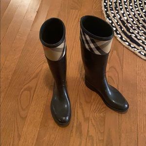 burberry winter boots women